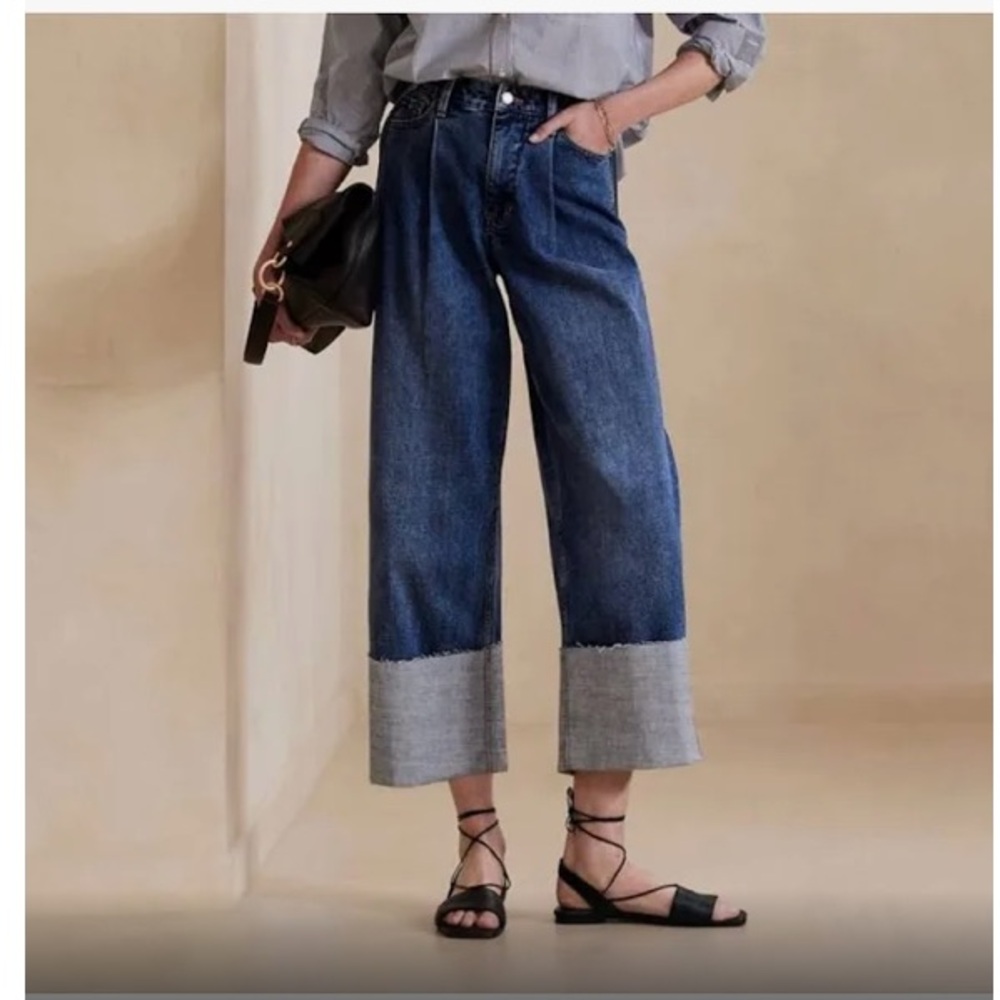ISO Banana Republic Factory high rise wide-leg raw hem cuff jeans (Item #612919)